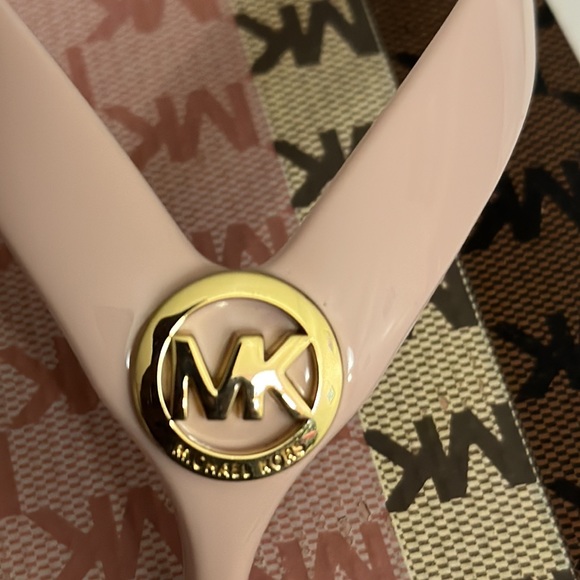 Michael Kors - MK Flip Flop PVC •• Blossom MLT - Picture 4 of 9